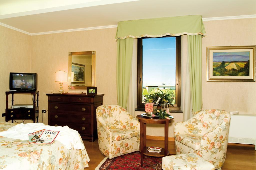 Balletti Palace Hotel Витербо Номер фото